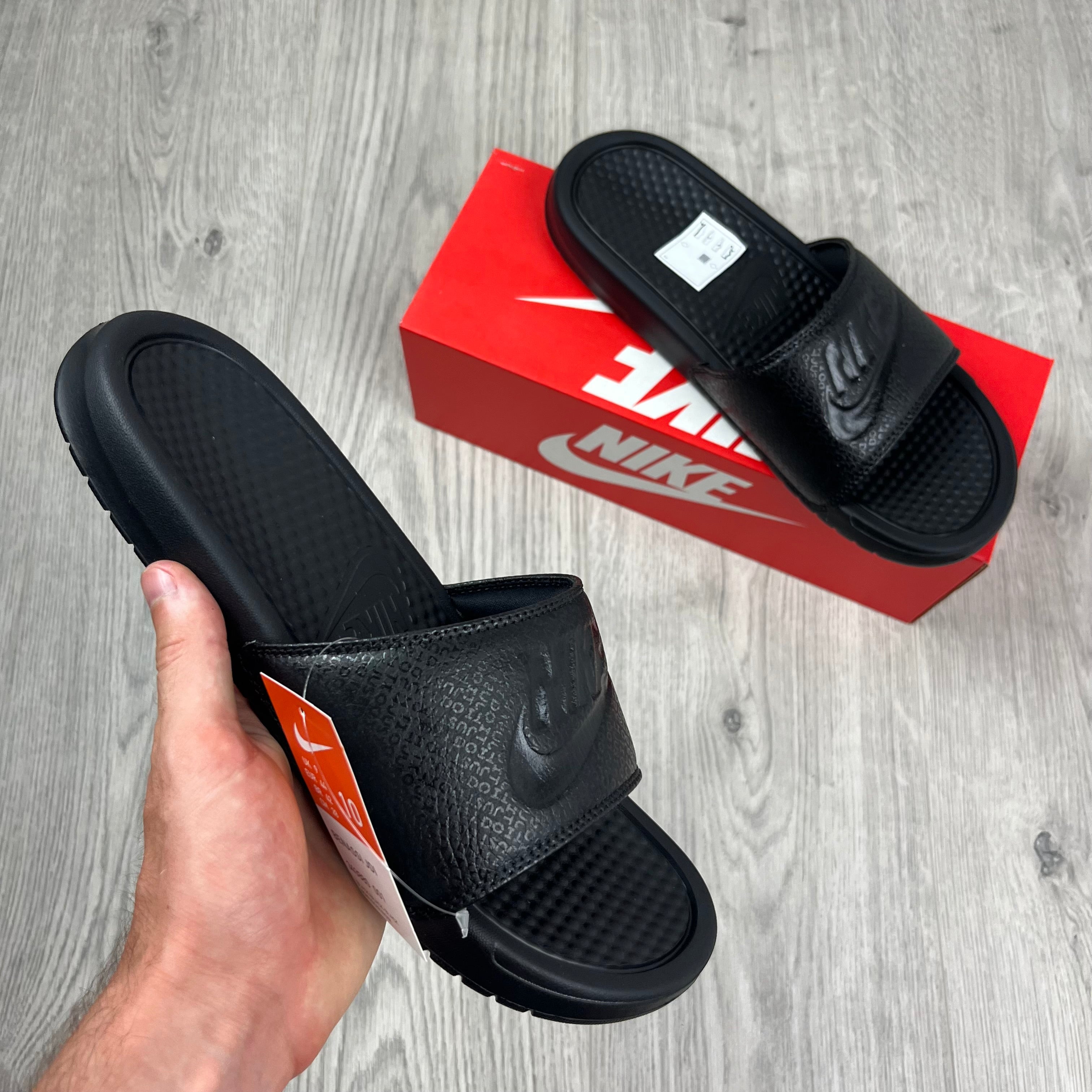 Nike Benassi Slides - Black