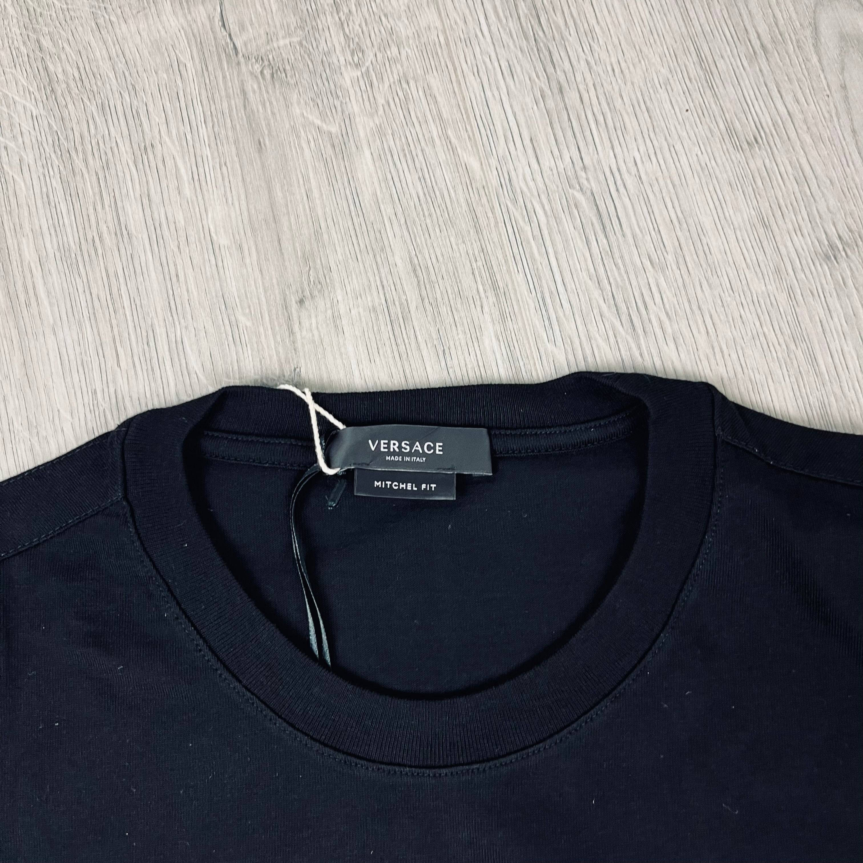 Versace Medusa T-Shirt - Black