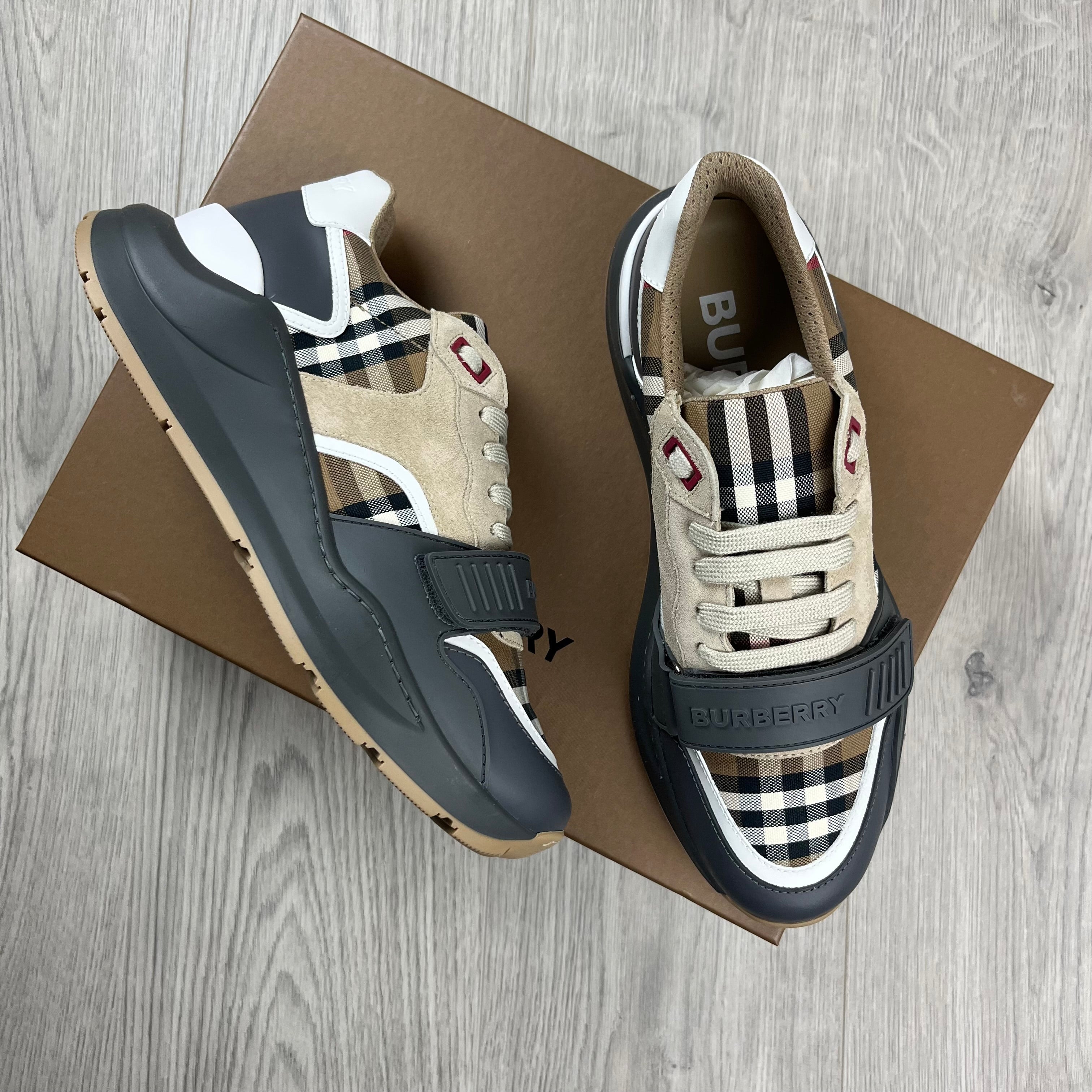 Burberry 'Ramsey' Sneaker - Taupe