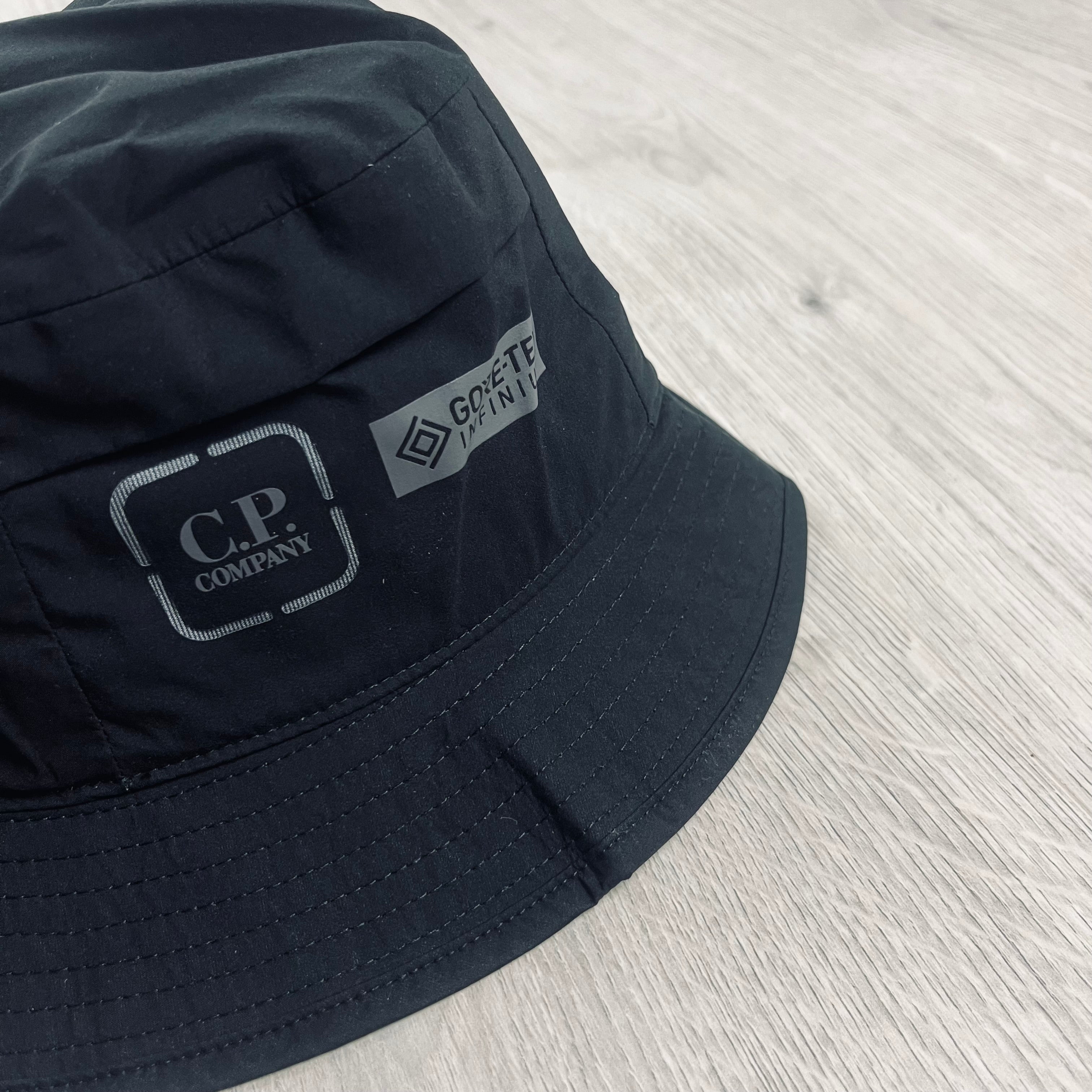 CP Company Metropolis Bucket Hat - Black