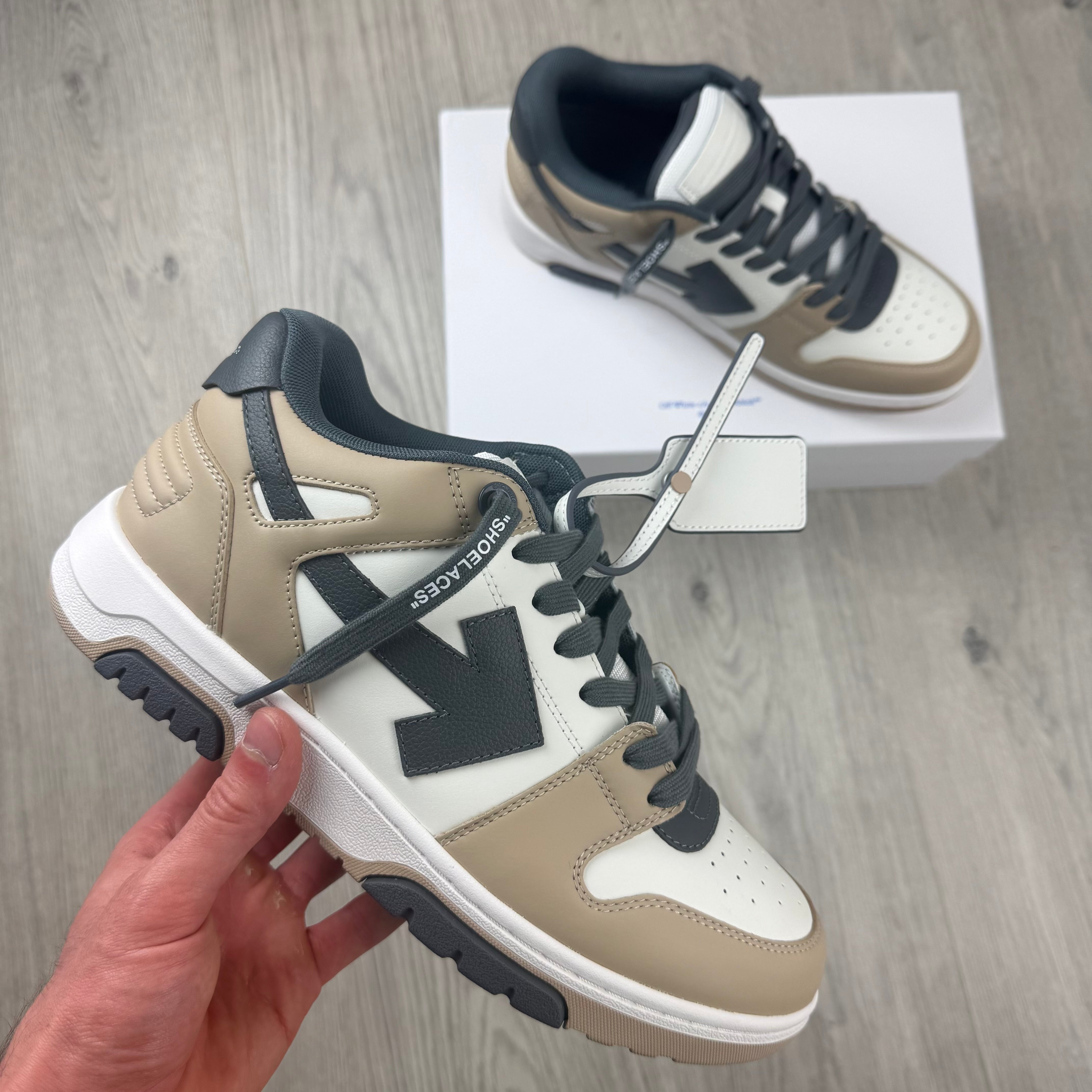 Off-White 'Out Of Office' Sneakers - Beige