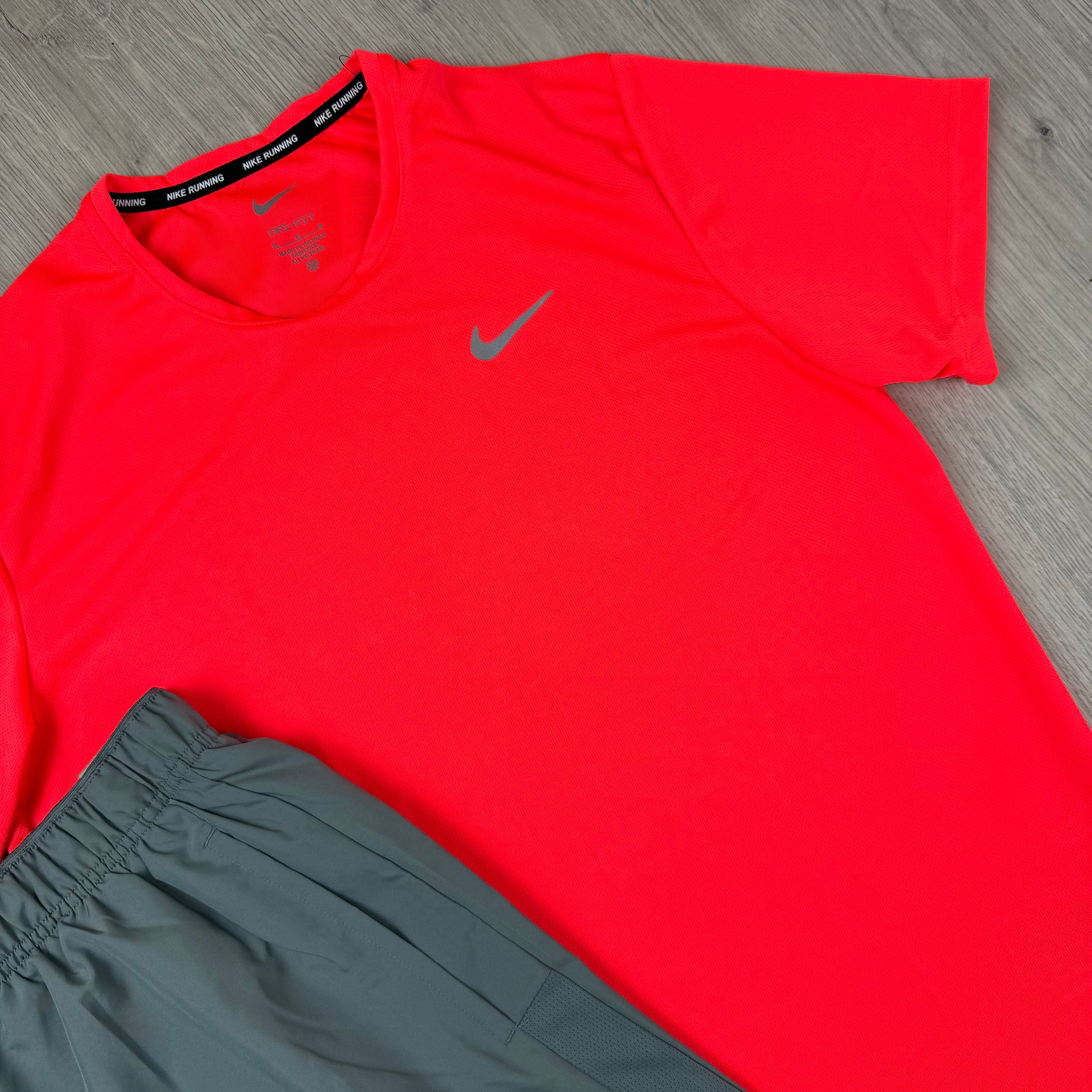 Nike 'Miler' Set - Crimson/Smoke Grey