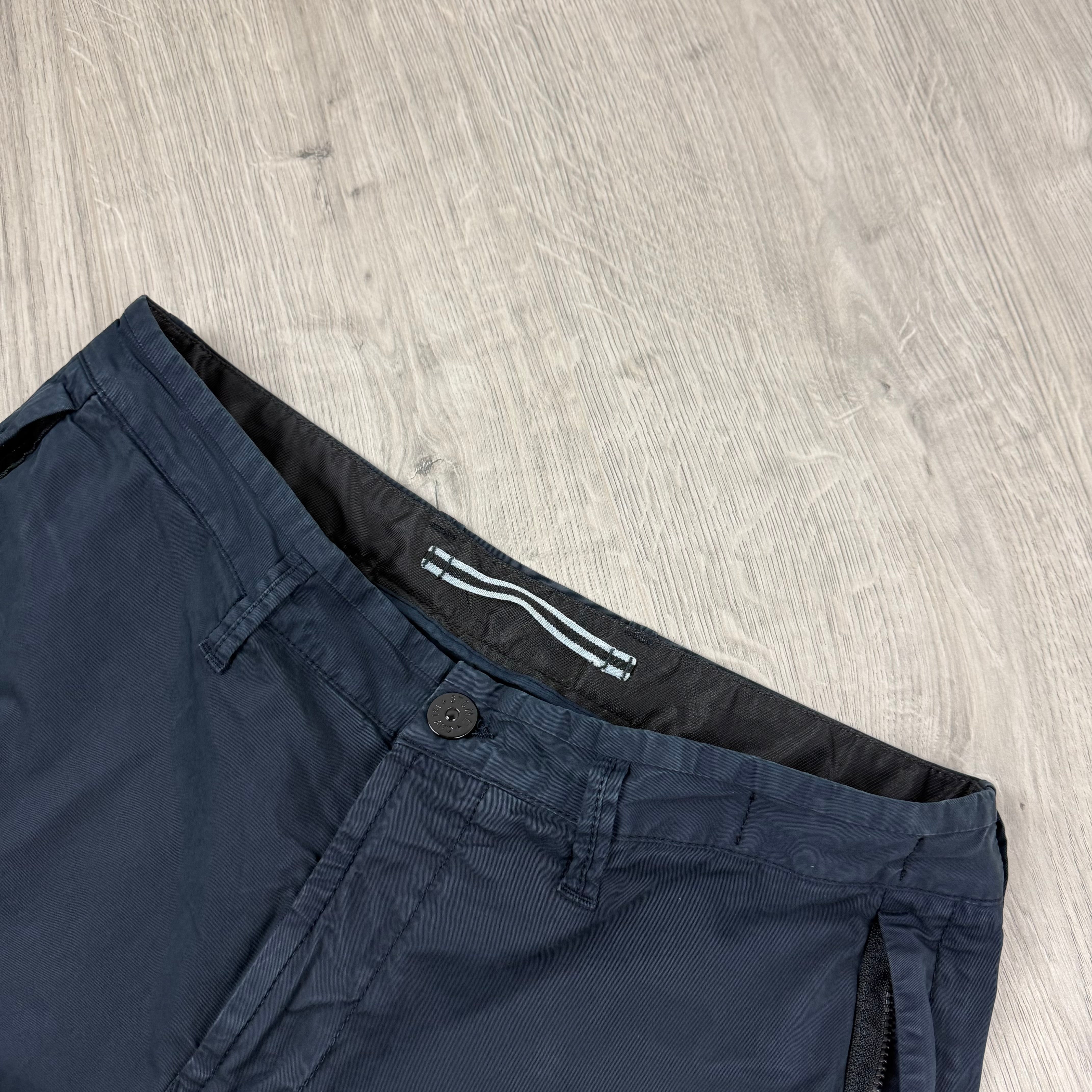 Stone Island Supima Cargo Shorts - Navy