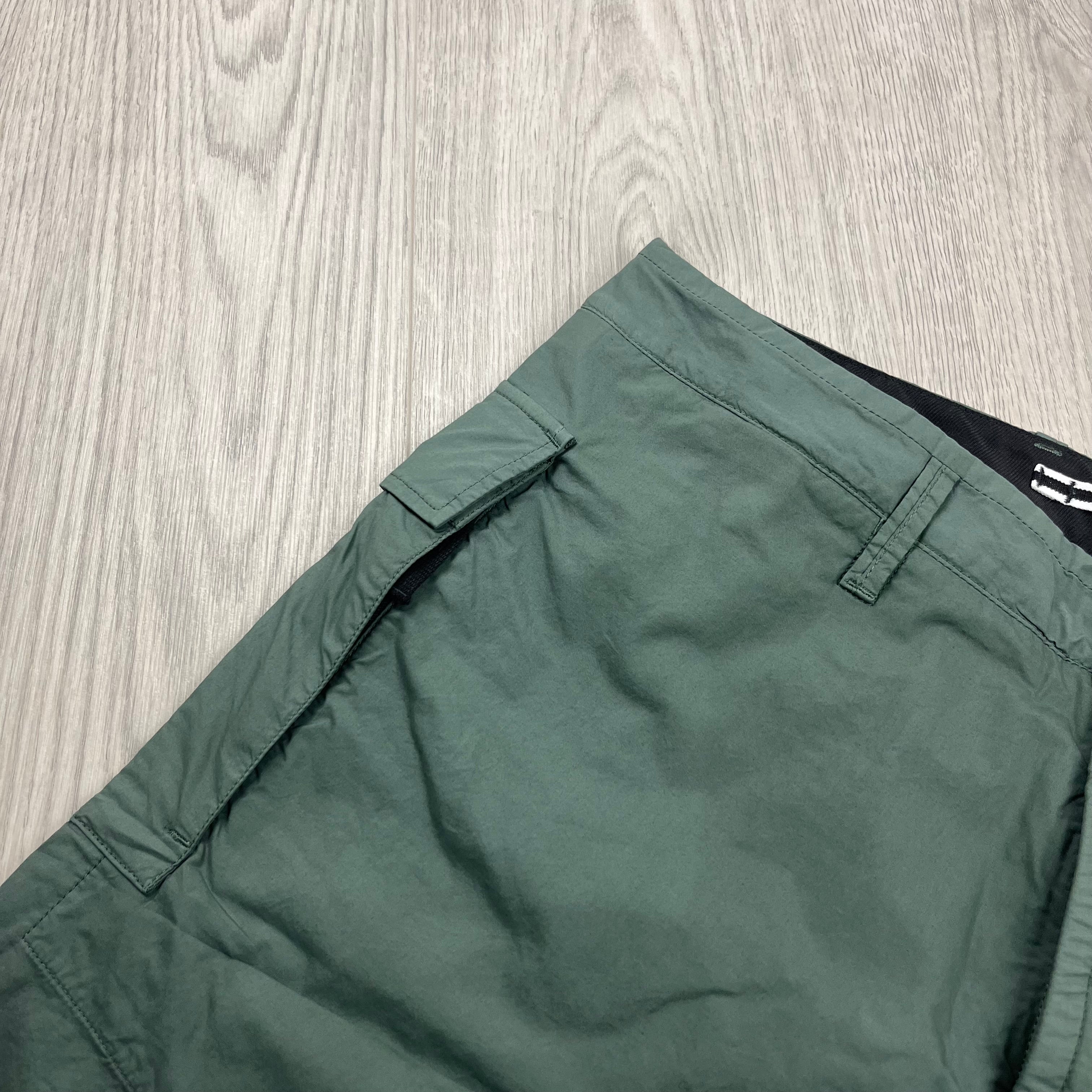 Stone Island Cargo Shorts - Musk