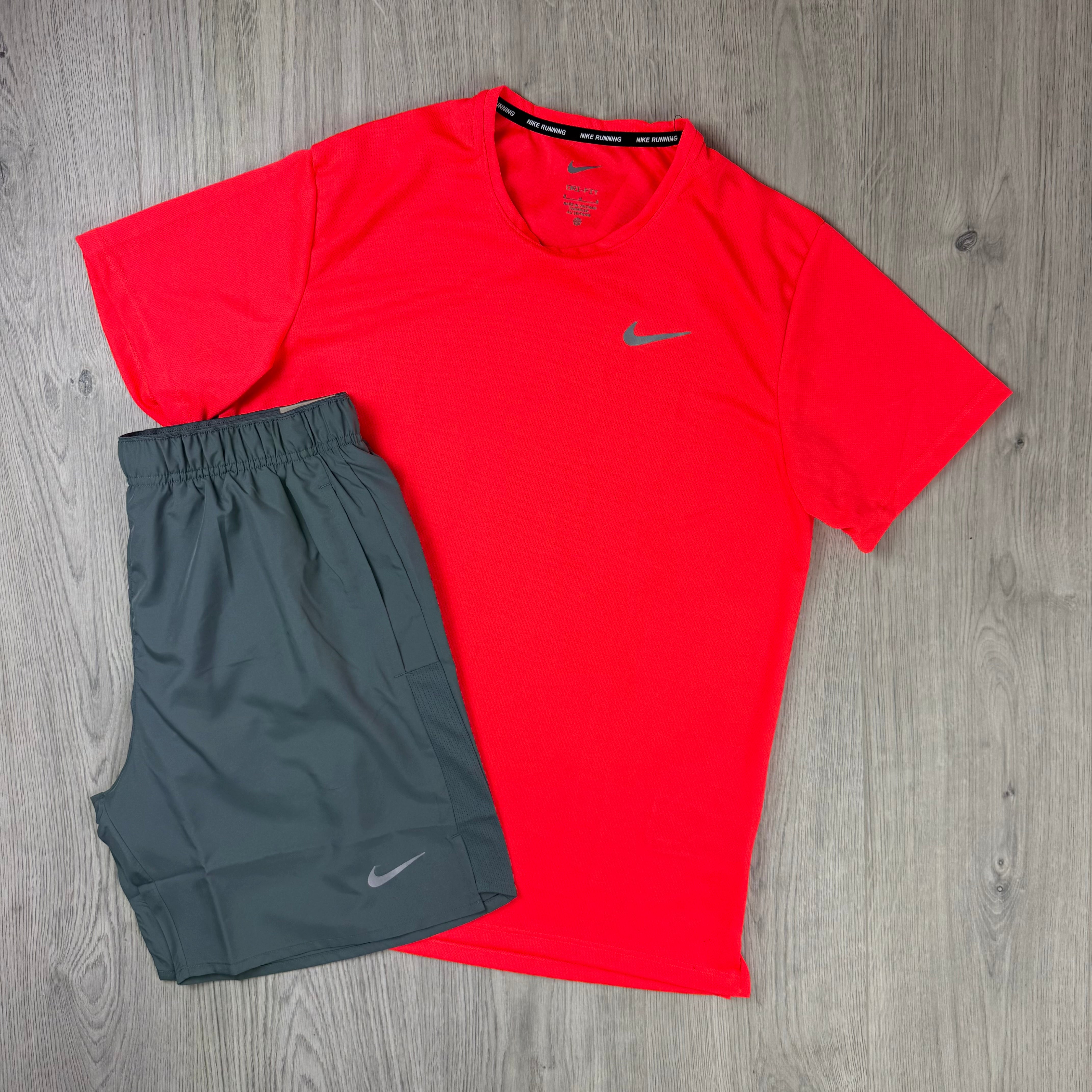 Nike 'Miler' Set - Crimson/Smoke Grey