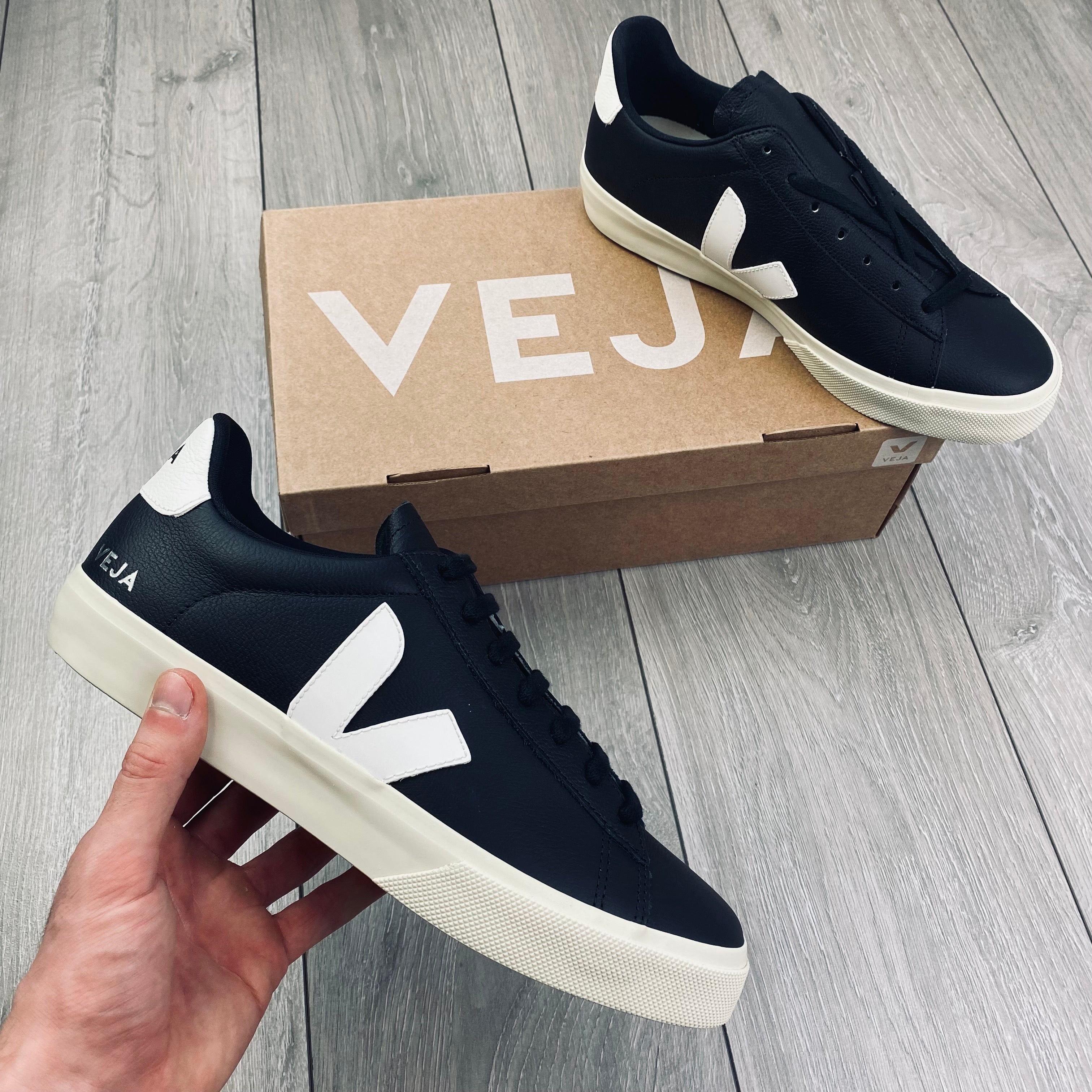 Veja Campo Sneakers - Black