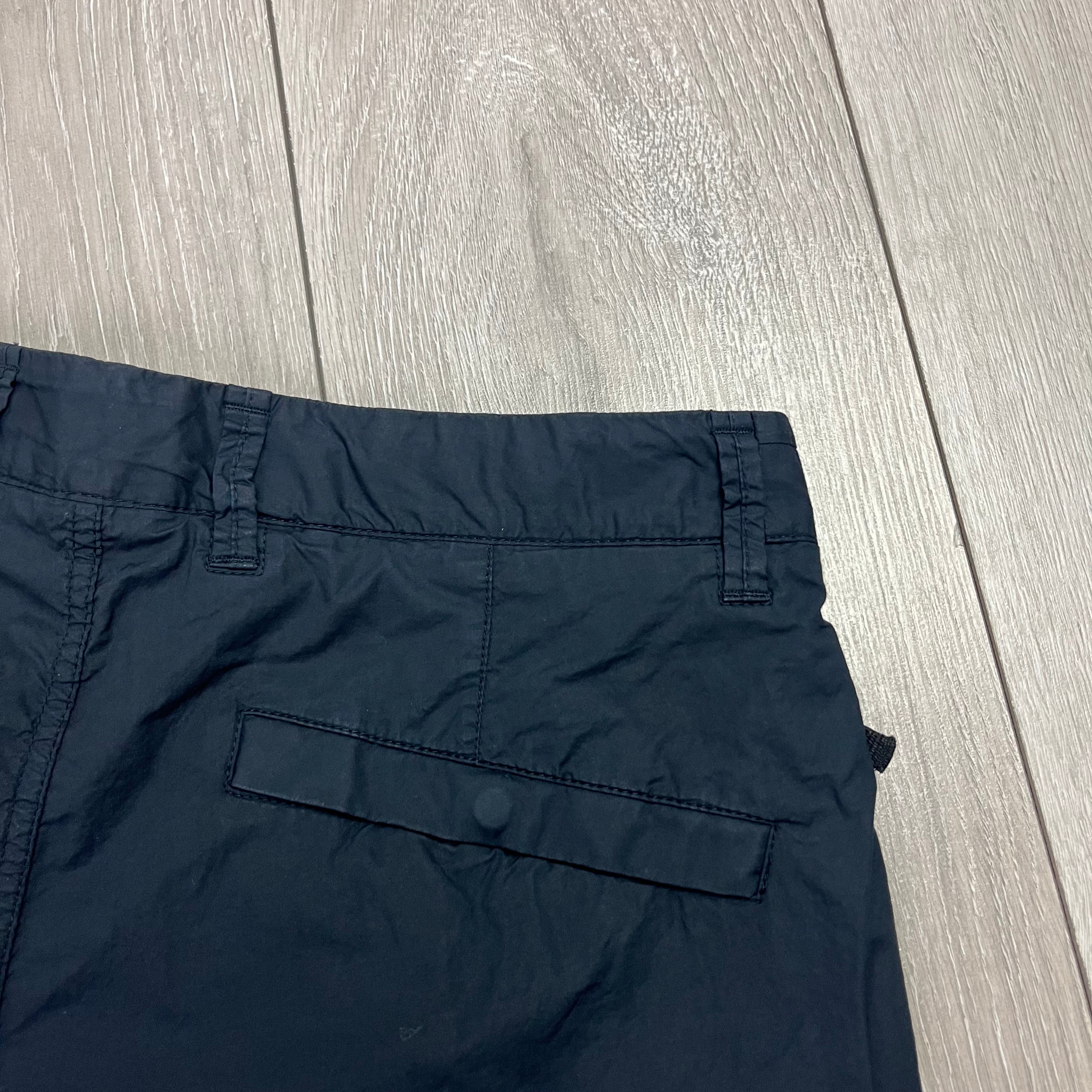 Stone Island Cargo Shorts - Navy