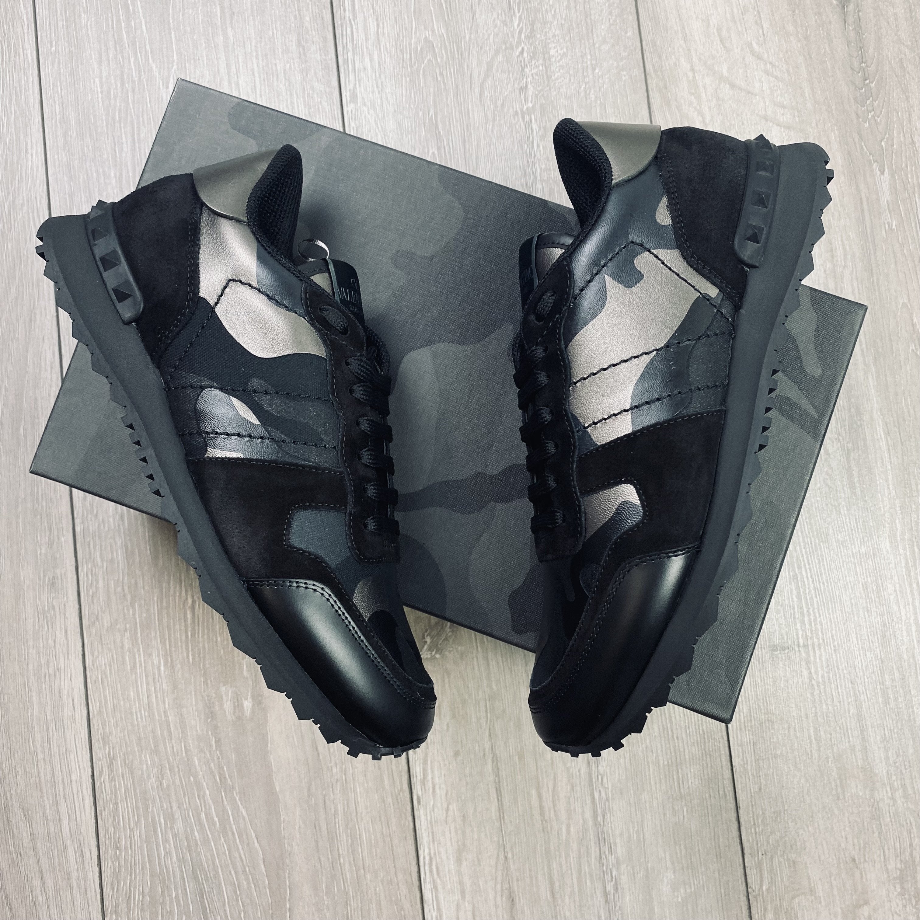 Valentino Rockrunner Sneakers - Black