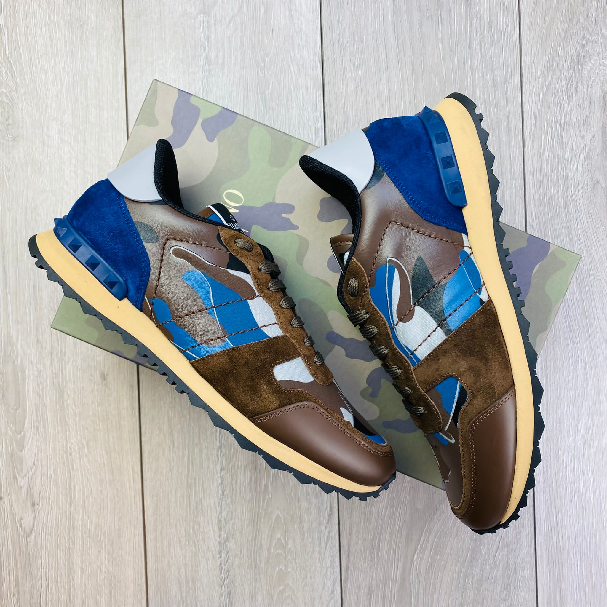 Valentino Rockrunner Sneakers - Brown