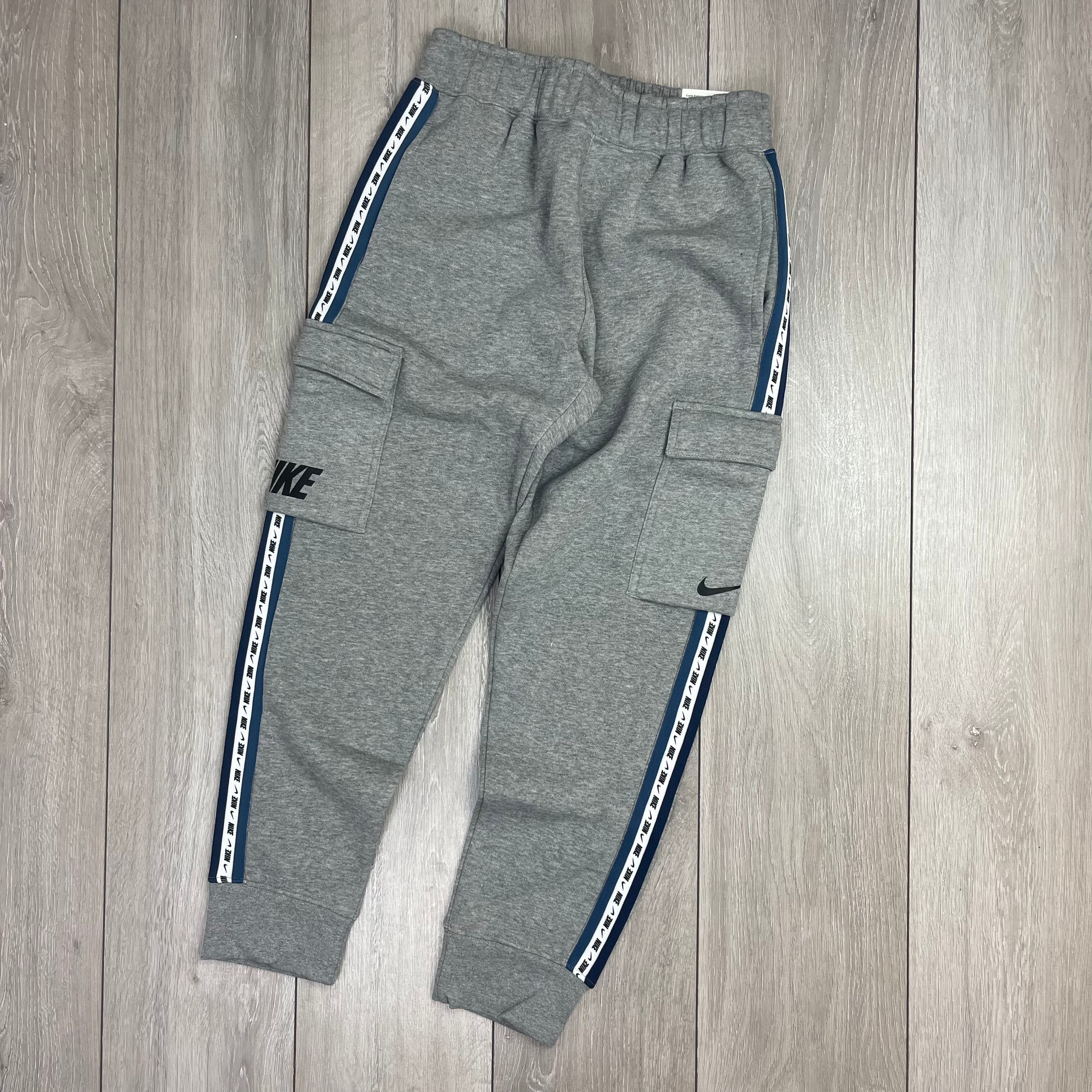 Nike Repeat Joggers - Grey