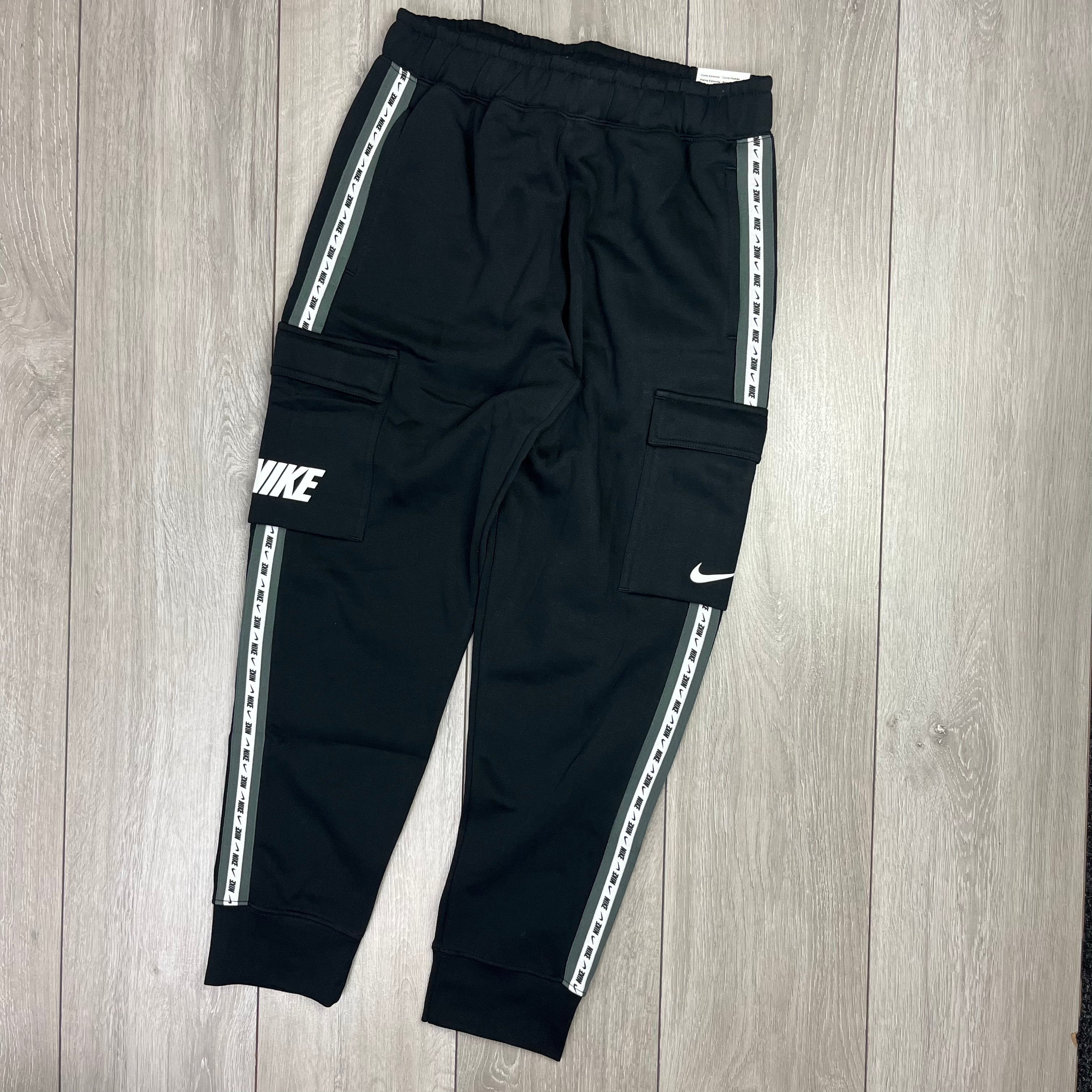 Nike Repeat Joggers - Black