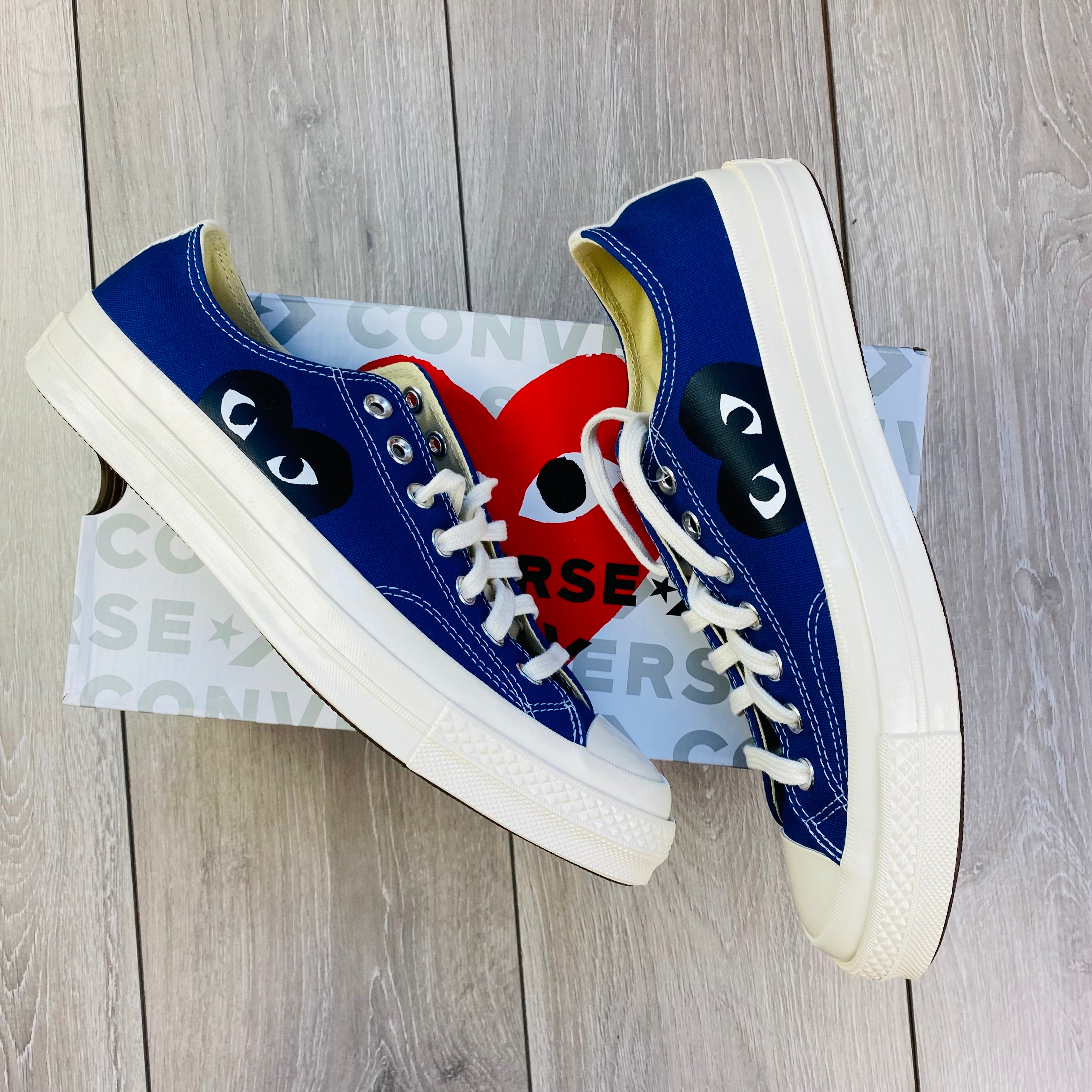 Comme des Garçons PLAY Sneakers - Blue